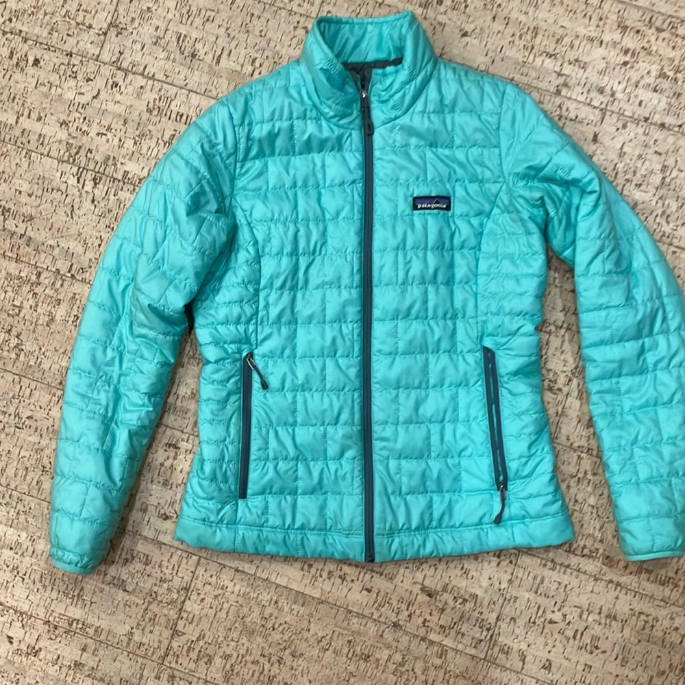Patagonia nano puff jacket